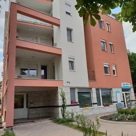 Apartmán Derkovits Segedín